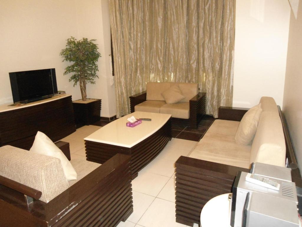 Al Tayyar Suites & Hotel Apartments - 利雅德 客房 照片